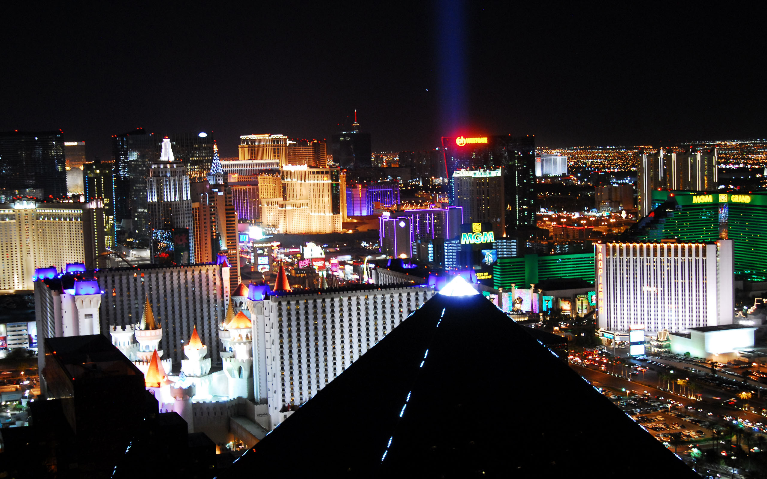 Neon Ghosts -- Vegas Pics and Music for Night Light Tumblr
157uhy Neon Ghosts -- Vegas Pics and Music for Night Light Tumblr
157uhy