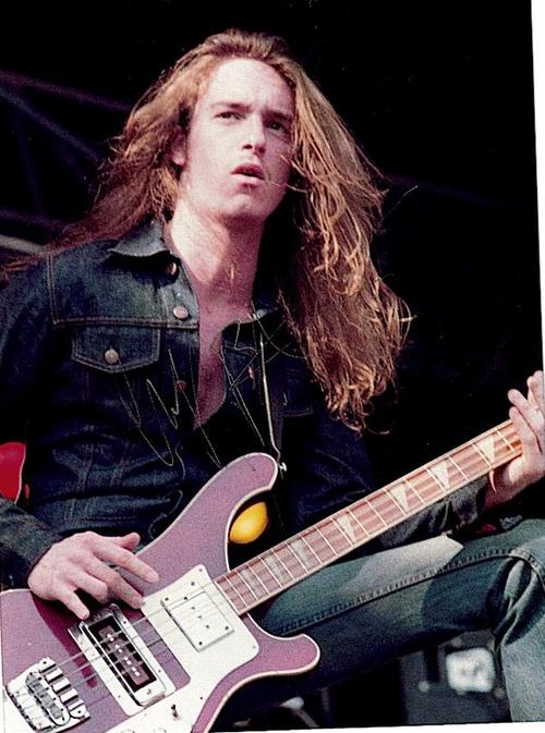 Custom Rickenbacker 4001 Cliff Burton Tumblr_static_original