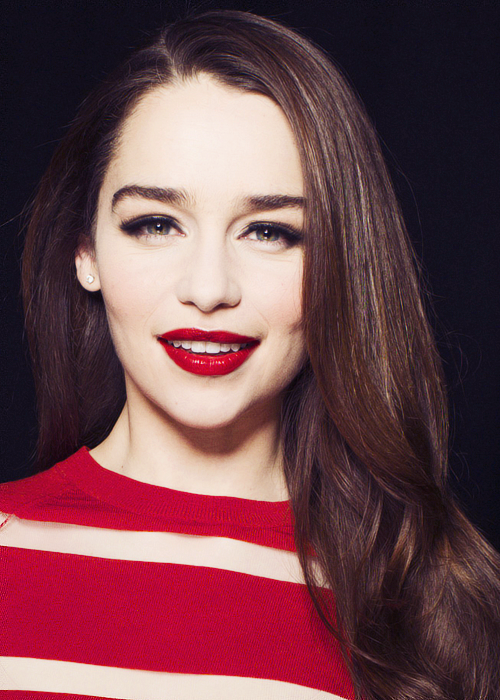 Game of Thrones /სამეფო კარის თამაში - Page 22 Tumblr_static_emilia_clarke