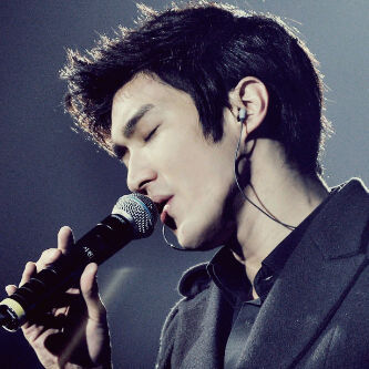(Choi Siwon) Actor, Model, member of Super Junior (슈퍼 주니어