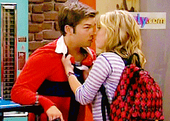 simple children of the internet Jennette Mccurdy Gif Icarly